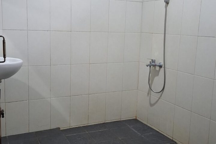 Room 12 of 15
