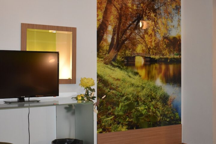 Room 7 of 20