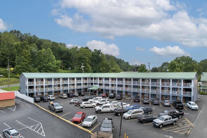 Hotel Entry