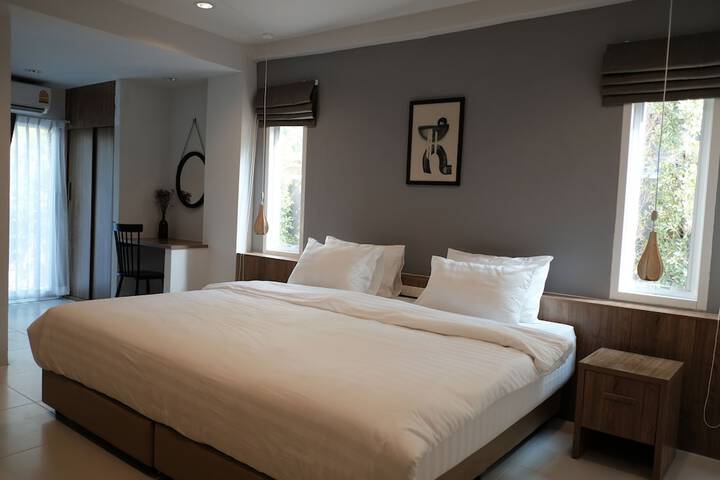 Room 3 of 70