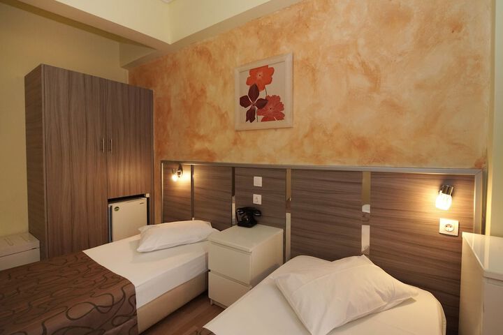 Room 57 of 100