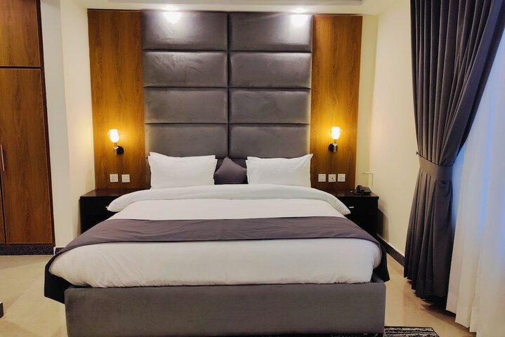 Room 17 of 55
