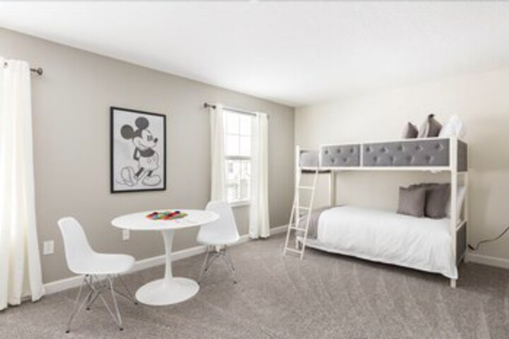 Room 30 of 35