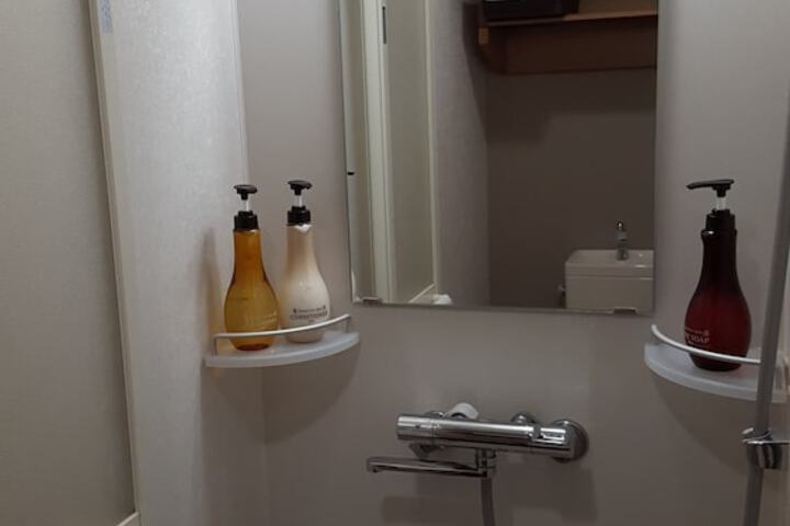 Room 44 of 95