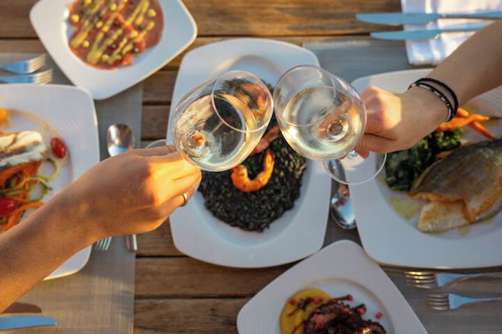 Dining 56 of 74