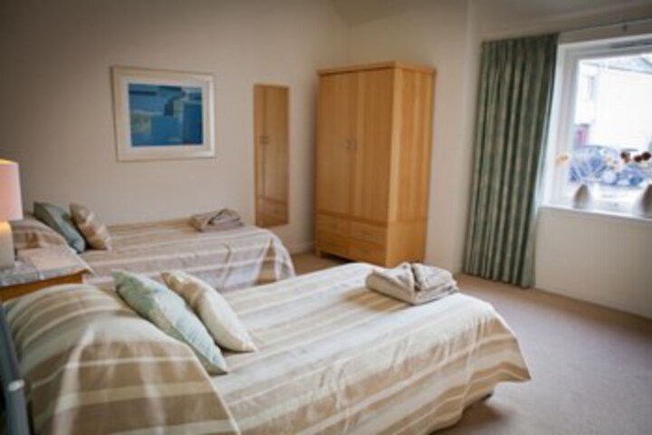 Room 48 of 60