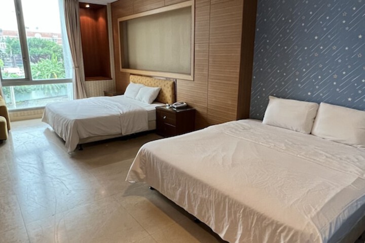 Room 21 of 79