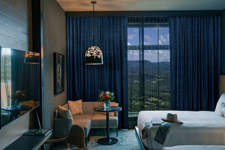 Room 64 of 223