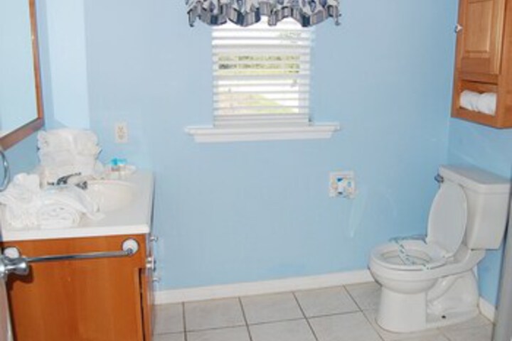 Room 8 of 36