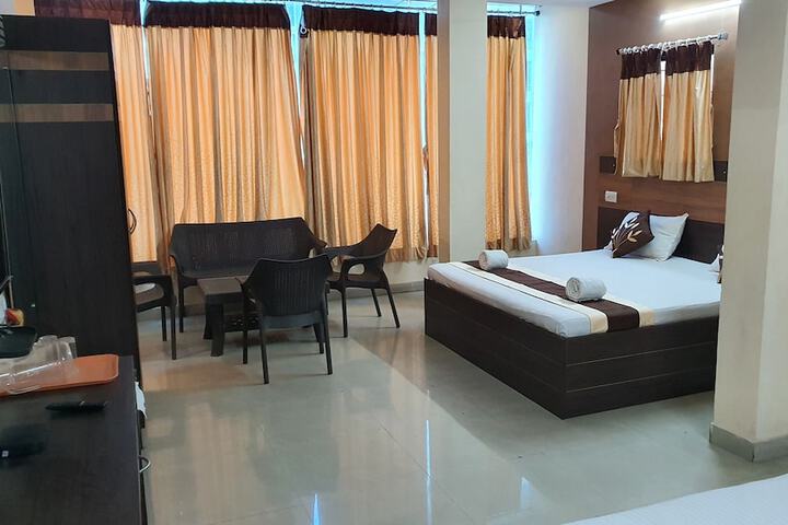 Room 18 of 50