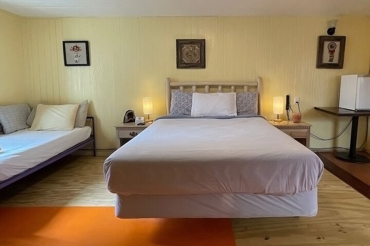 Room 42 of 78
