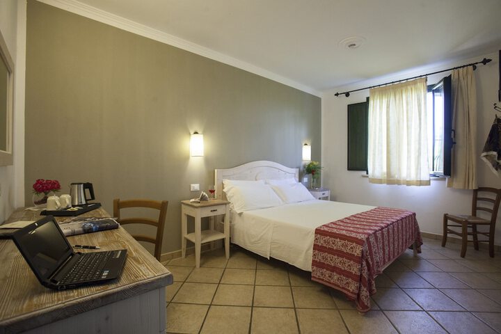Room 5 of 62