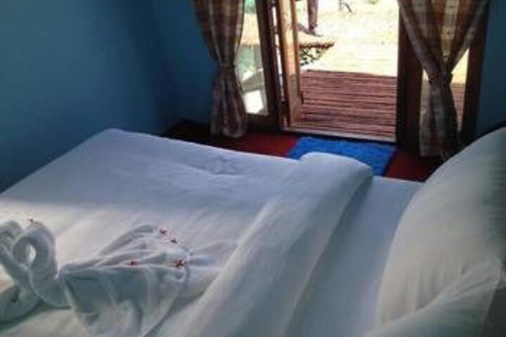 Room 15 of 37