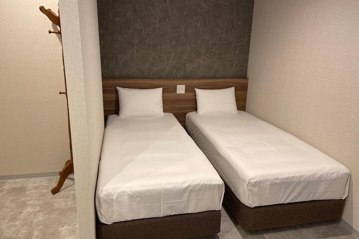 Room 18 of 46