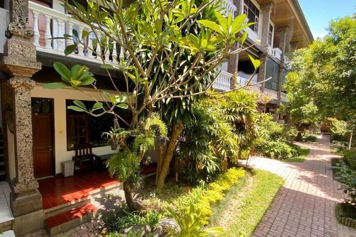 Hotel Exterior 46 of 46