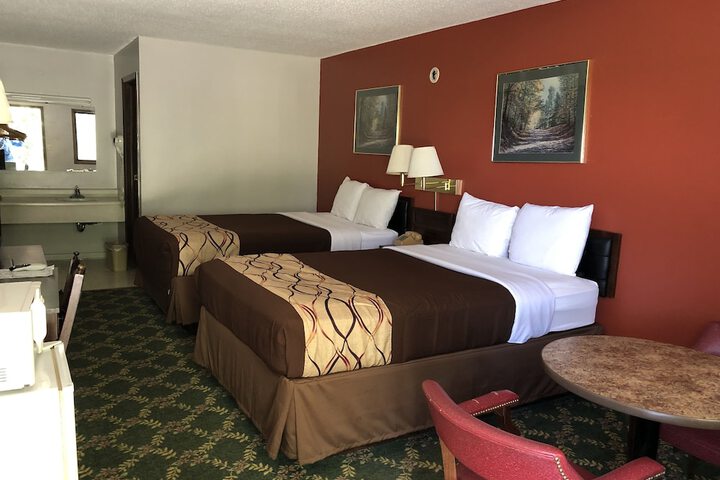 Room 11 of 91