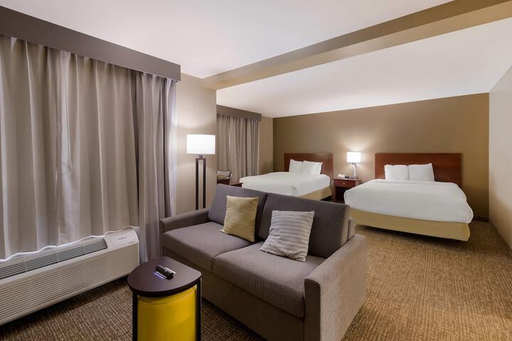 Room 21 of 43