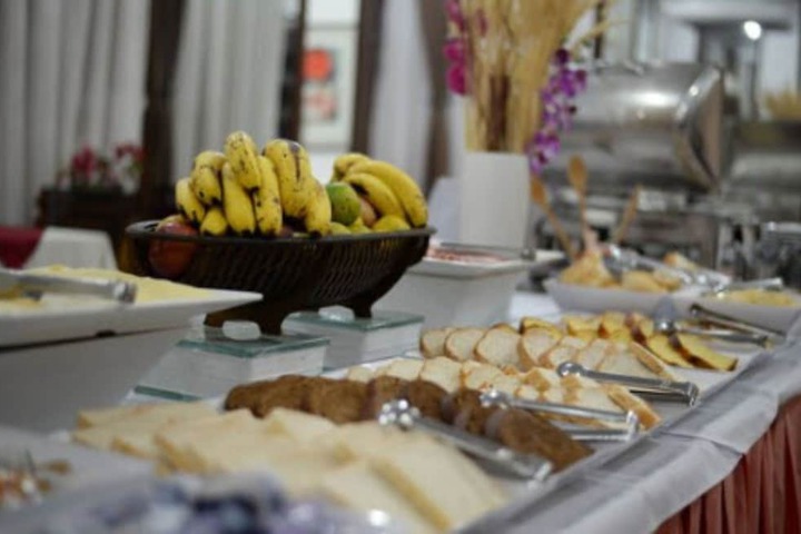 Breakfast/Coffee Service 32 of 36