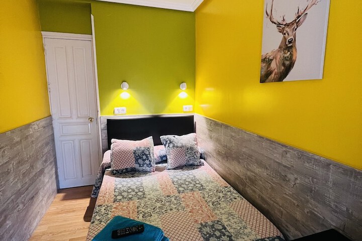 Room 12 of 50