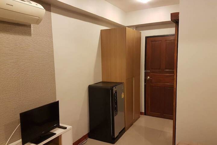 Room 7 of 13