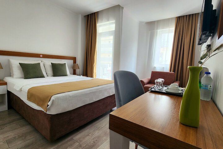 Room 9 of 67