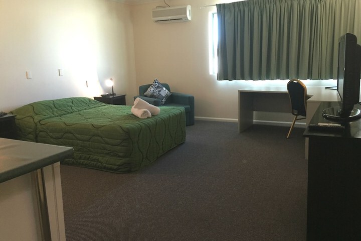 Room 6 of 69