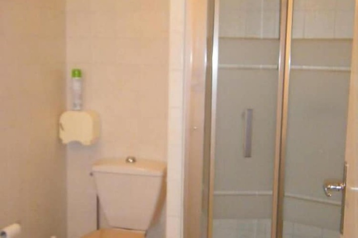 Room 12 of 46