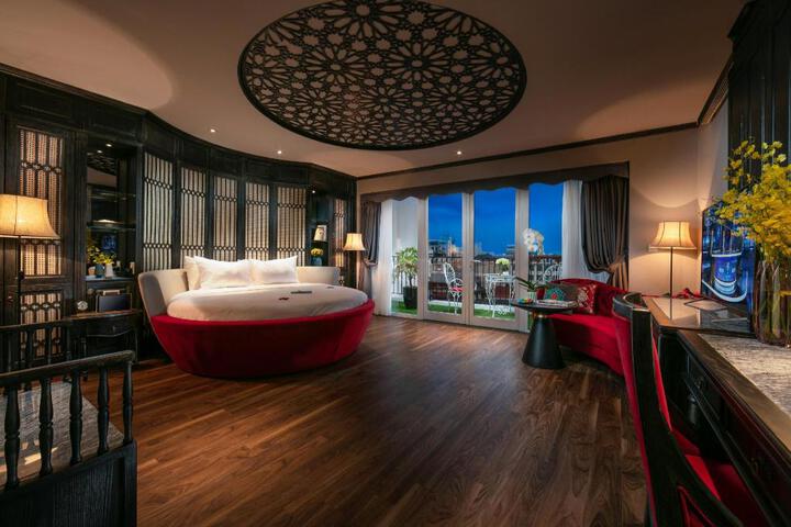 Room 17 of 55