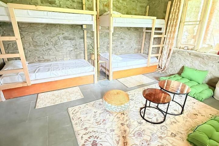 Room 4 of 22