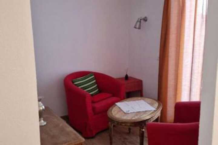 Room 25 of 65