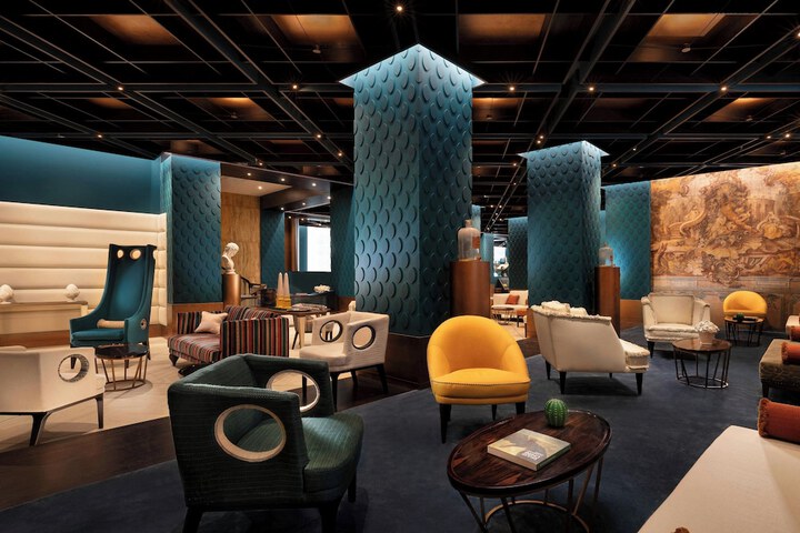 Hotel Lobby