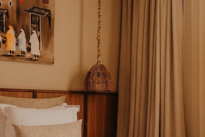 Room 5 of 28