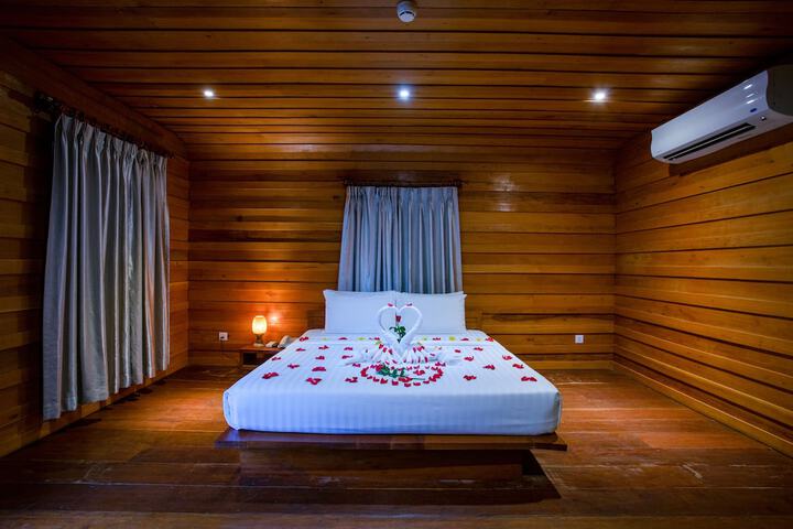 Room 10 of 40