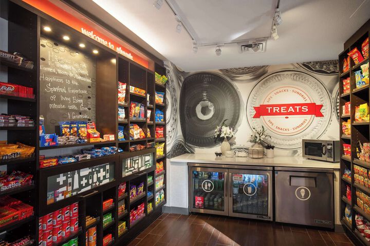 Snack bar