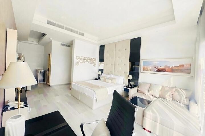 Room 20 of 81