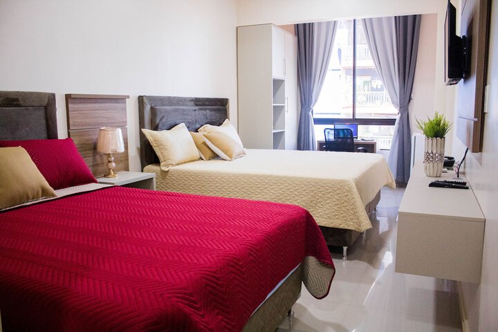Room 6 of 24