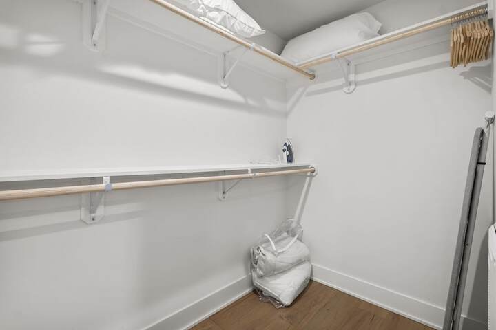 Room 85 of 860