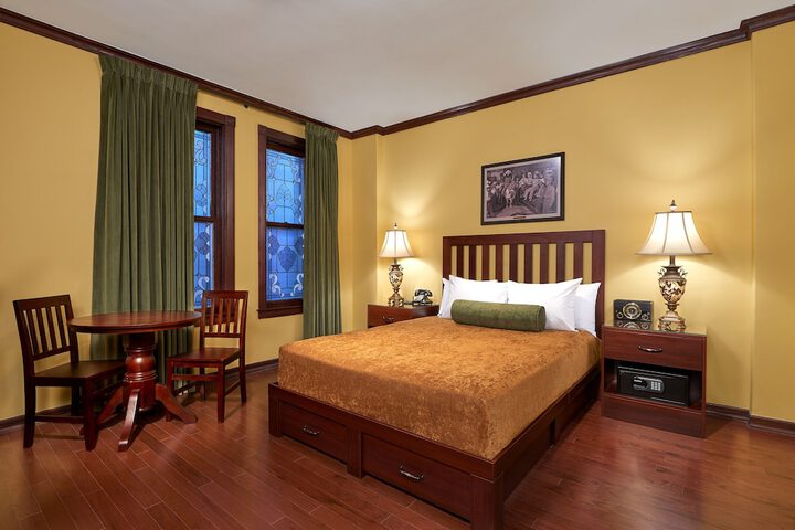 Standard Double Bed (3 of 4)