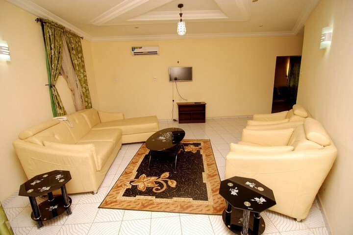 Room 7 of 40