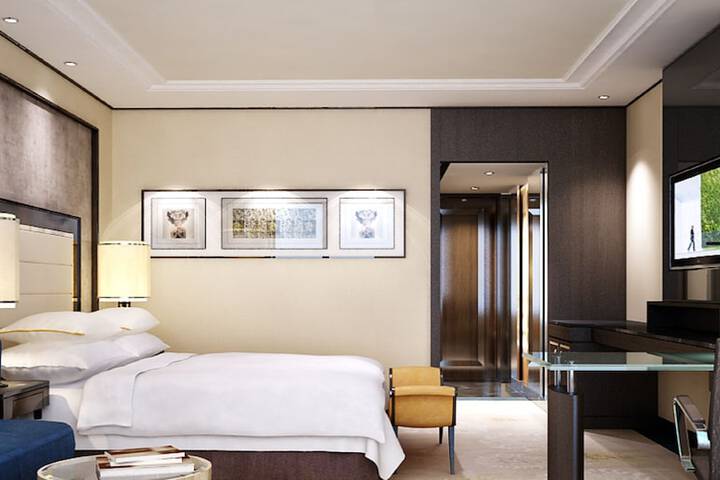 Room 10 of 71