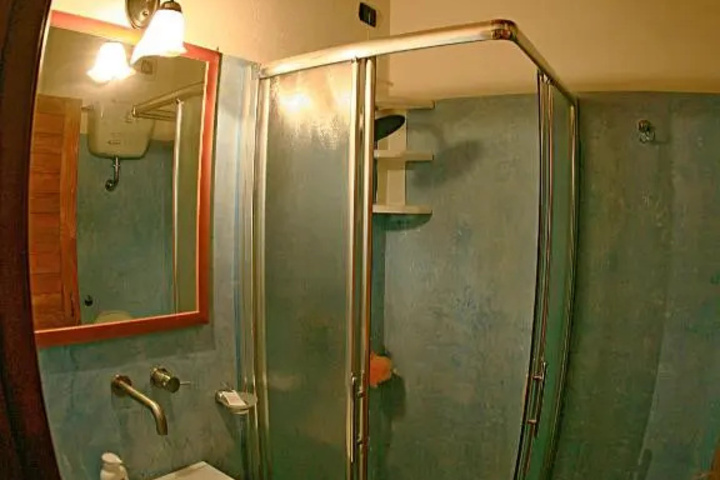Room 7 of 14