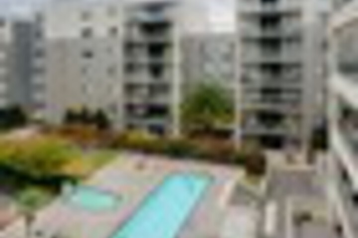 Pool 242 of 255