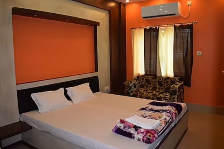 Room 2 of 16