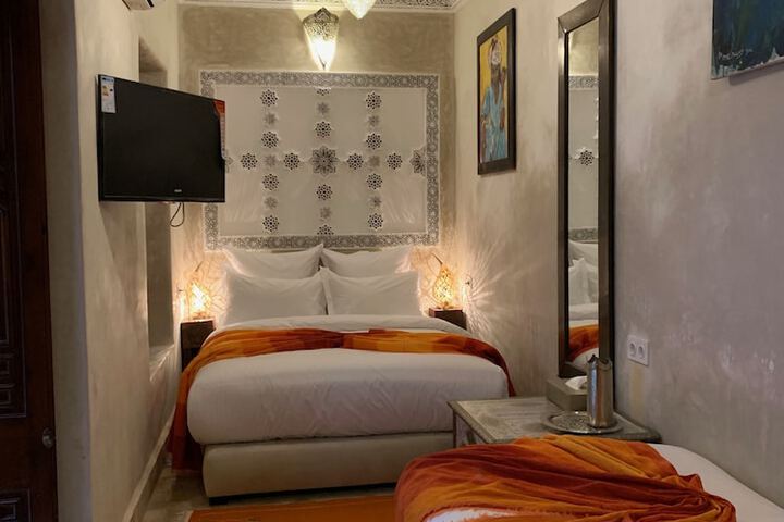 Room 16 of 62