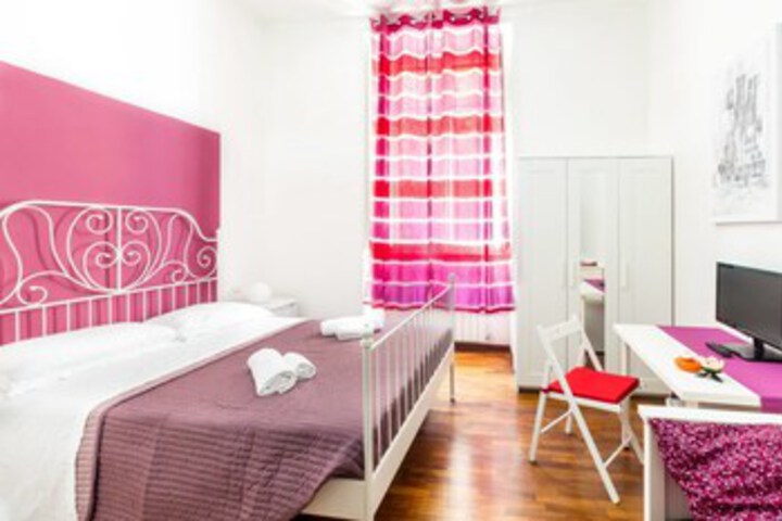 Room 12 of 17