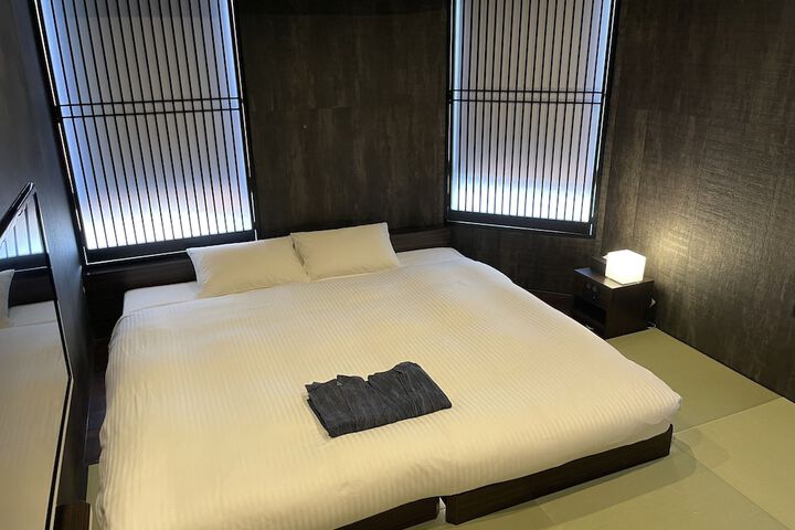 Room 18 of 36