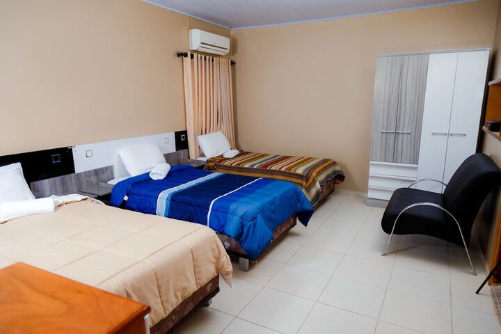 Room 8 of 44