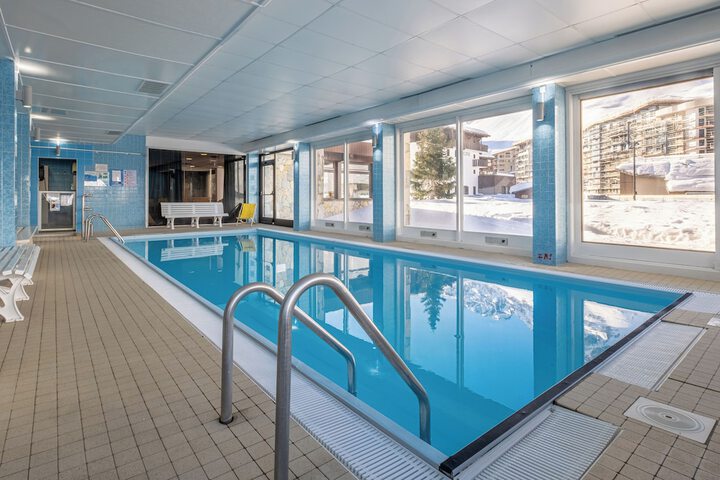 Pool Hotel