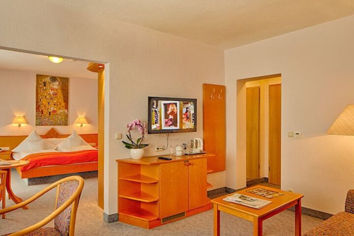 Room 14 of 63