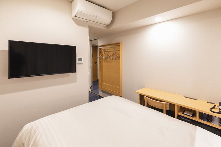 Room 16 of 75